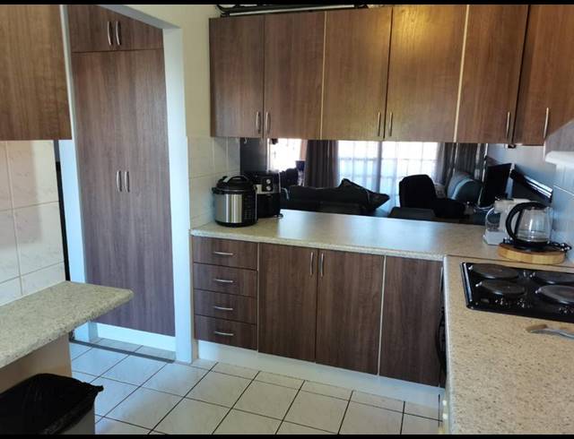 3 BEDROOM APARTMENT FOR SALE IN LANGENHOVENPARK